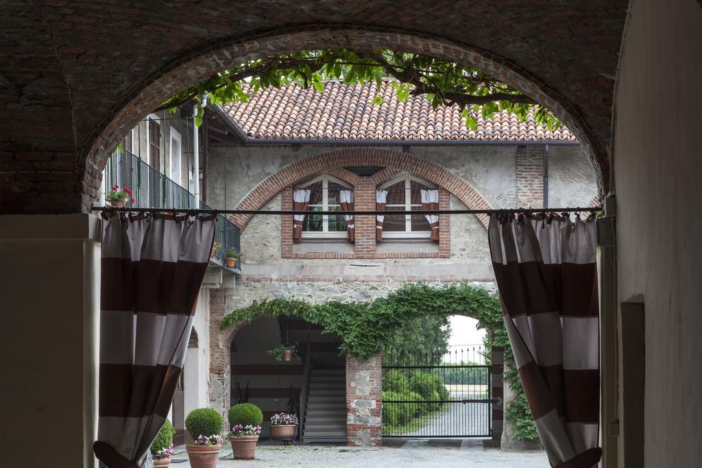 Agriturismo Il Torrione Pinerolo Exterior foto